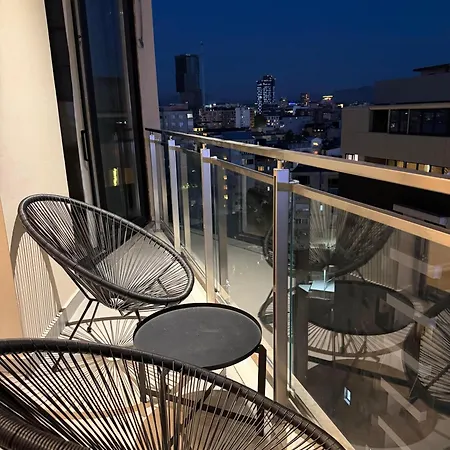 Luxury Skyline -tirana Center شقة تيرانا